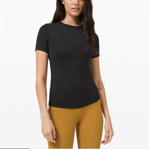 Lululemon Hold tight t shirt size 4